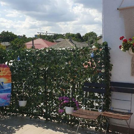 Vila Restaurant Angellys Tuzla Esterno foto
