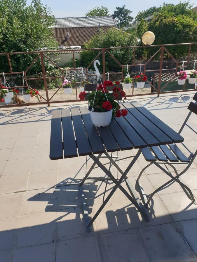 Vila Restaurant Angellys Tuzla Esterno foto