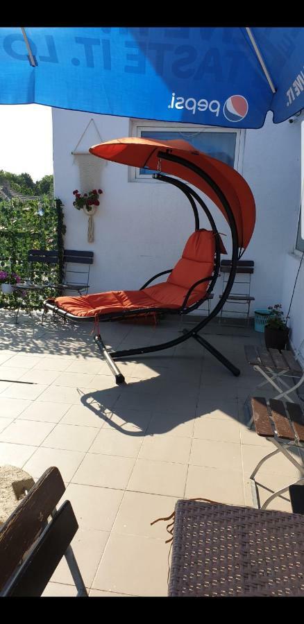 Vila Restaurant Angellys Tuzla Esterno foto
