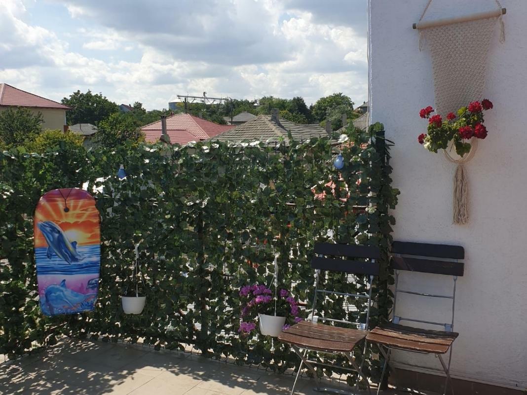 Vila Restaurant Angellys Tuzla Esterno foto